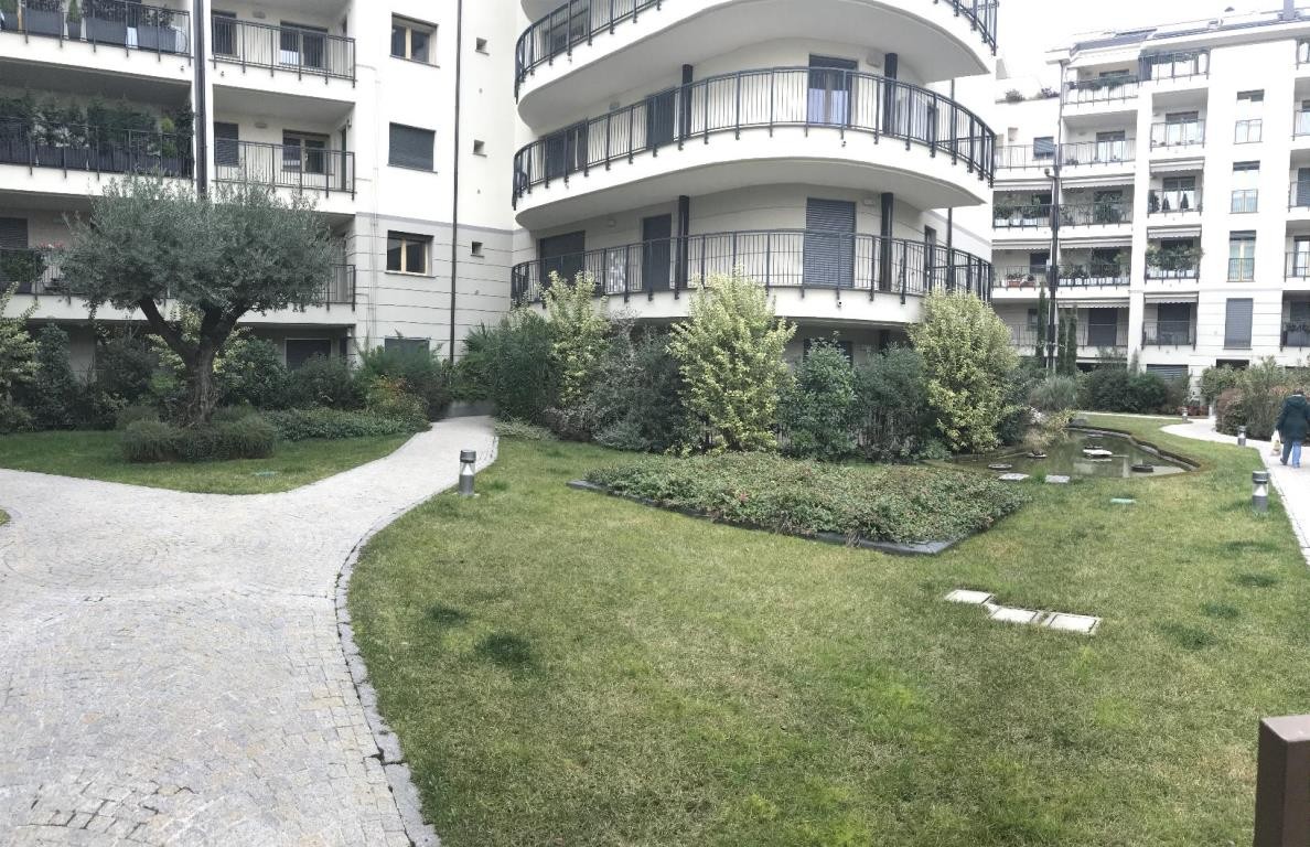 Monza San Carlo - VENDESI appartamento 143 mq con box doppio