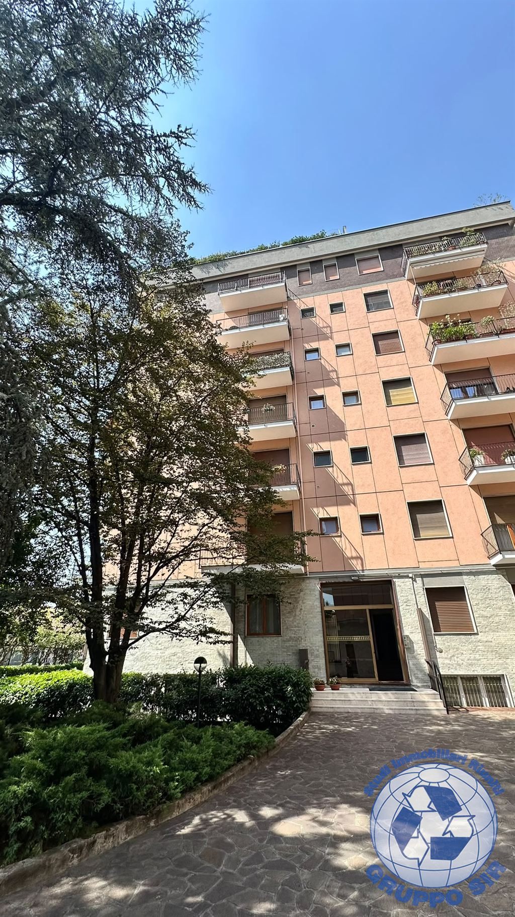 MONZA - OSPEDALE SAN GERARDO: BILOCALE ARREDATO CON BALCONE IN AFFITTO